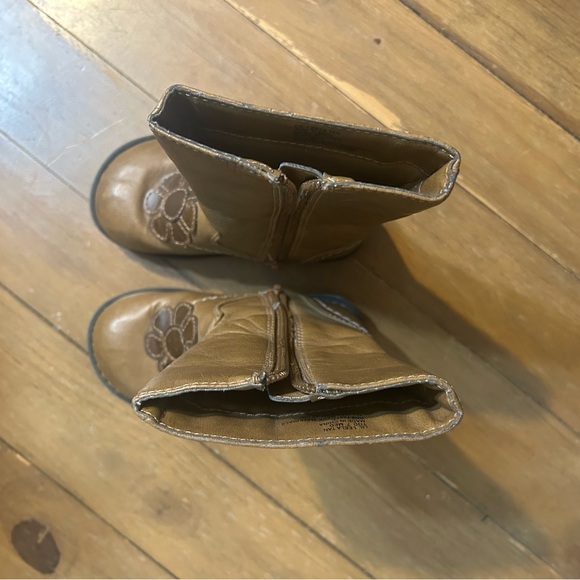 Sonoma Kids Brown Faux Leather Boots with Floral Design - Picture 5 of 6